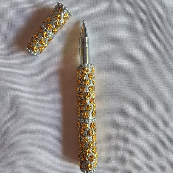 🔥FASHIONABLE BLINGY PEN🔥 - Picture 3 of 3